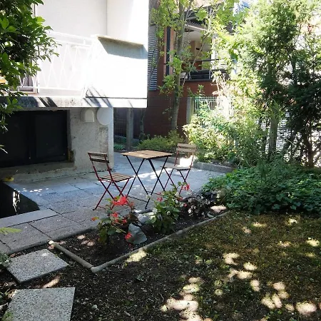 Blossoming Hidden Nest With Garden * לובליאנה